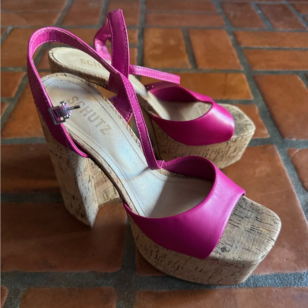 SCHUTZ Glayce Leather Platform NWOT